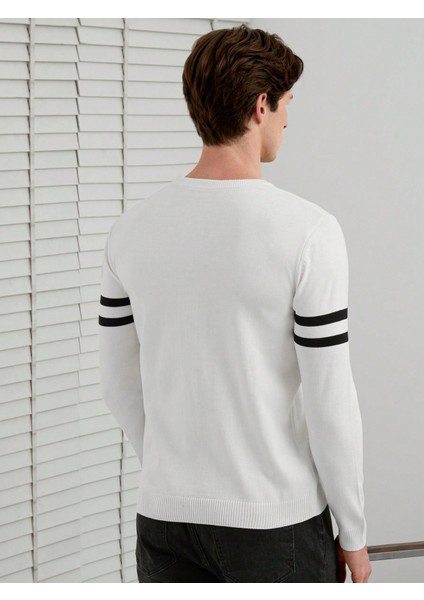 Erkek Triko Kol Çizgi Detaylı Kazak fırsatları