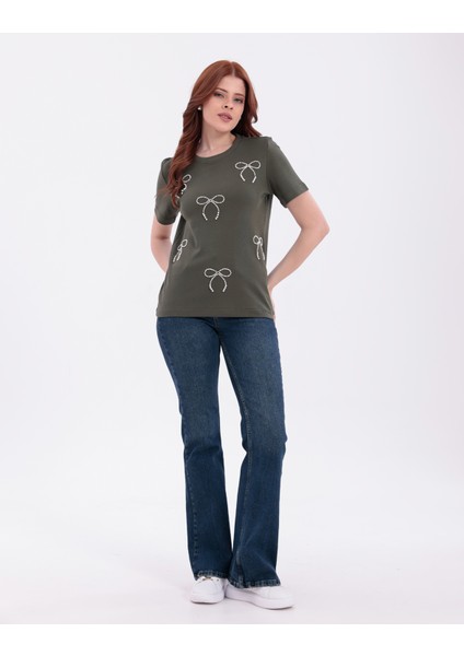 Fiyonk Desenli Inci Işlemeli Normal Kalıp Haki Basic T-Shirt