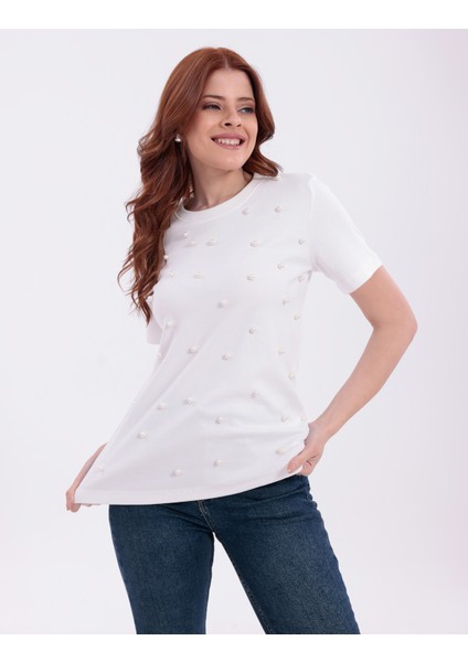 Inci Işlemeli Normal Kalıp Beyaz Basic T-Shirt indirimleri