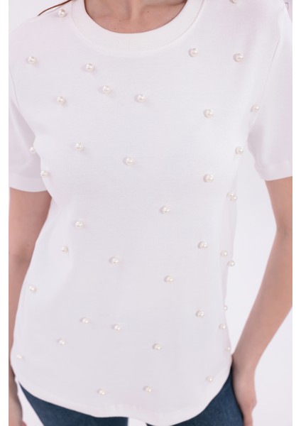 Inci Işlemeli Normal Kalıp Beyaz Basic T-Shirt