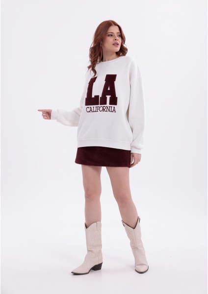 Ekru La California Kürk Nakışlı Şardonlu Oversize Bisiklet Yaka Sweatshirt indirimleri