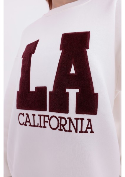Ekru La California Kürk Nakışlı Şardonlu Oversize Bisiklet Yaka Sweatshirt