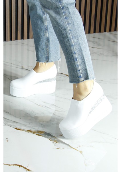 Lumi Beyaz Streç Yuvarlak Burun Taşlı Gizli Dolgu Topuklu Günlük Ayakkabı fırsatları