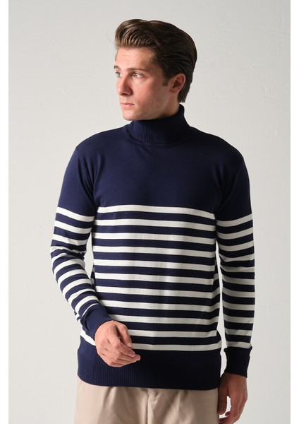 Erkek Boğazlı Çizgili Triko Kazak modelleri