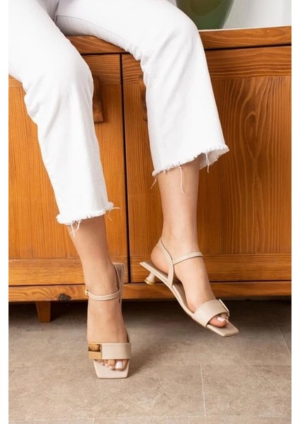 Zıan Bej Topuklu Ayakkabı fiyatları