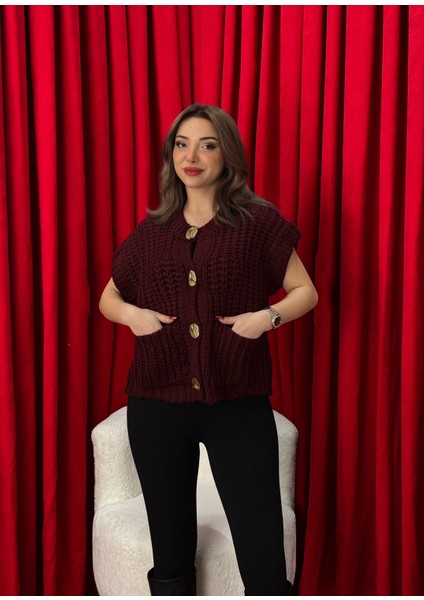 Örgülü Önü Düğmeli Oversize Kolsuz Triko Yelek modelleri