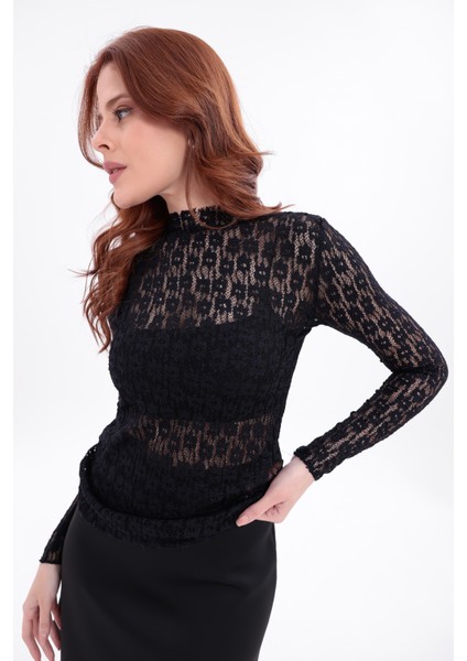 Kadın Siyah Uzun Kollu Yarım Balıkçı Yaka Bluz