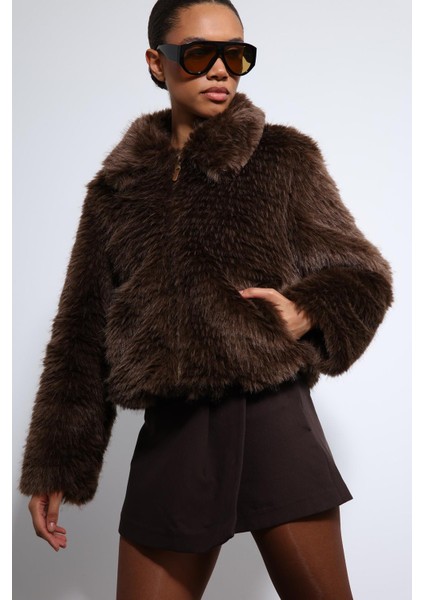 Kahve Peluş Görünümlü Mont modelleri