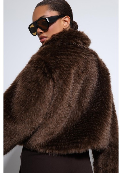 Kahve Peluş Görünümlü Mont