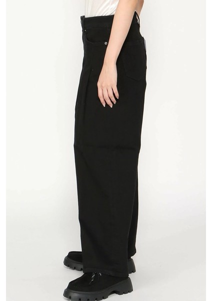 Kadın Siyah Loose Fit Jean W5BA2UD0141-BL4O fiyatları