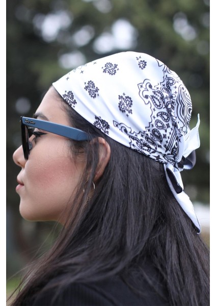 Desenli Fular Beyaz modelleri