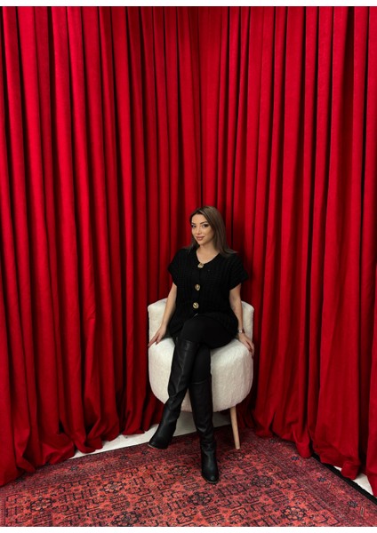 Örgülü Önü Düğmeli Oversize Kolsuz Triko Yelek