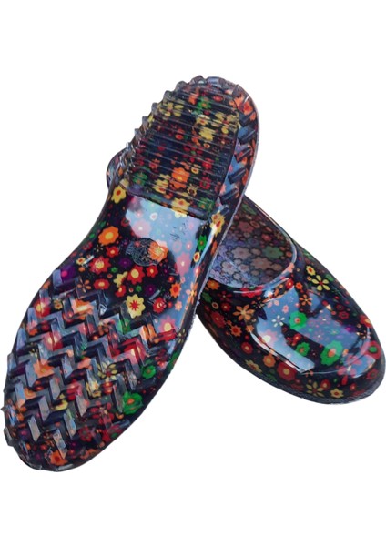 Çiçekli Lastik Ayakkabı