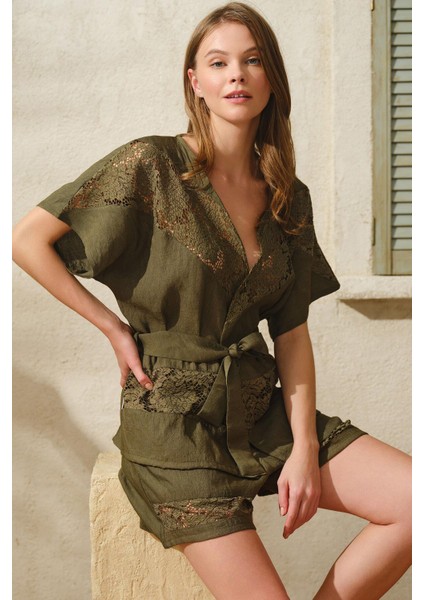 Arias Closet Kısa Yarım Kollu V Yaka Kadın Viskon Düz Yazlık Mini Dantel Detaylı Pijama Takım