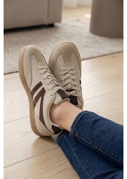 Kadın Sneaker Bağcıklı Düz Taban Retro Spor Ayakkabı Norde Bej fiyatları
