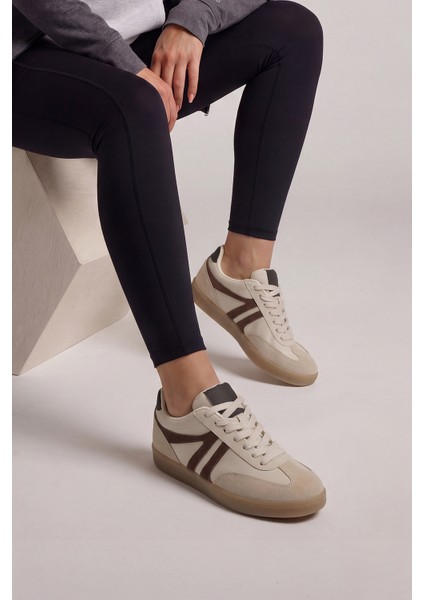 Kadın Sneaker Bağcıklı Düz Taban Retro Spor Ayakkabı Norde Bej fırsatları