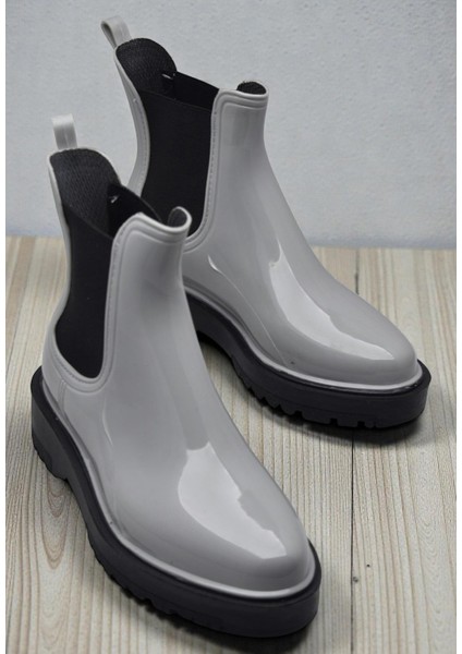 300-50 Ortopedik Taban Lastikli Günlük Kadın Bot Plastik Bot Su Geçirmez Kadın Bot