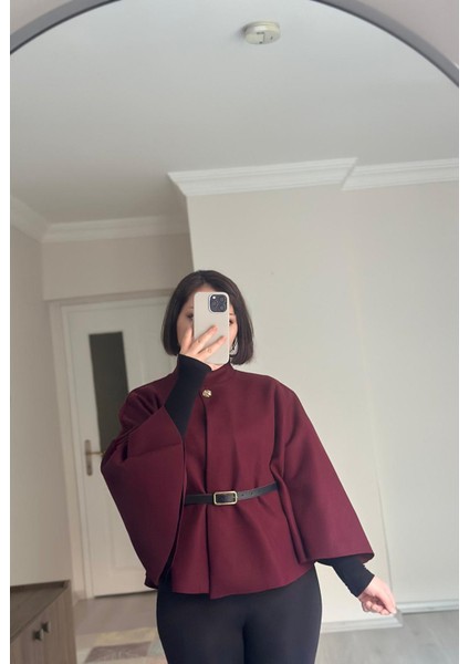 Kadın Gold Düğme Detaylı Kemerli Panço