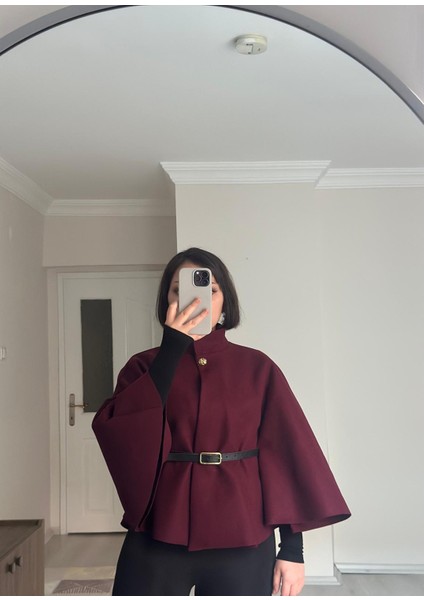 Kadın Gold Düğme Detaylı Kemerli Panço modelleri