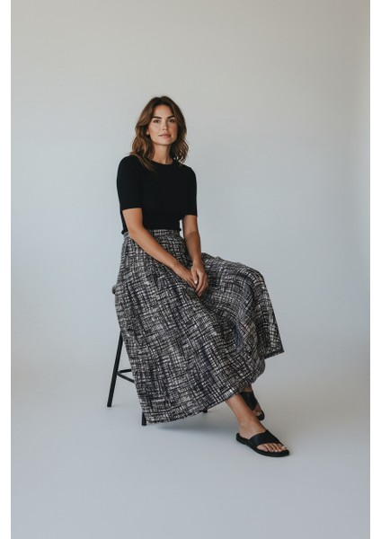 Kadın Beli Lastikli Desenli Sekiz Parça Balık Etek