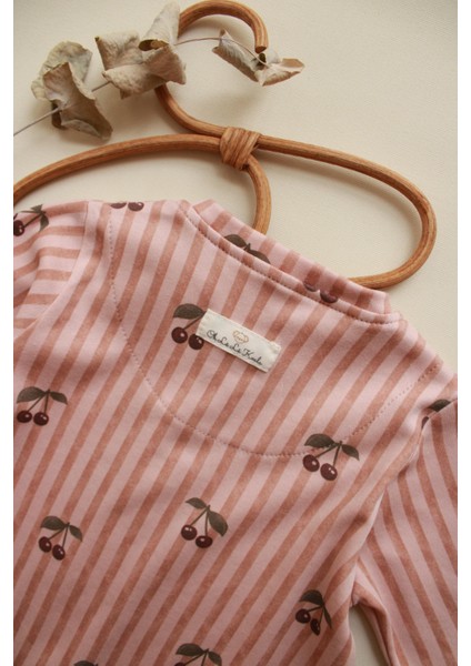 Stripe Cherry Serisi Tulum