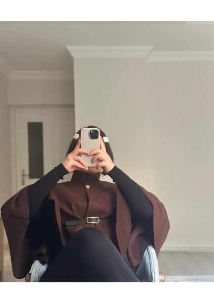 Kadın Gold Düğme Detaylı Kemerli Panço