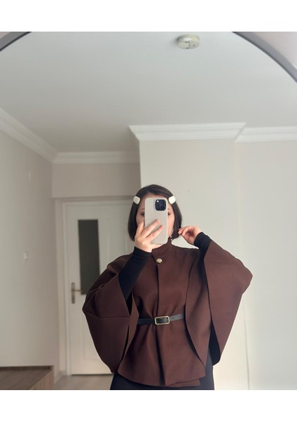 Kadın Gold Düğme Detaylı Kemerli Panço modelleri