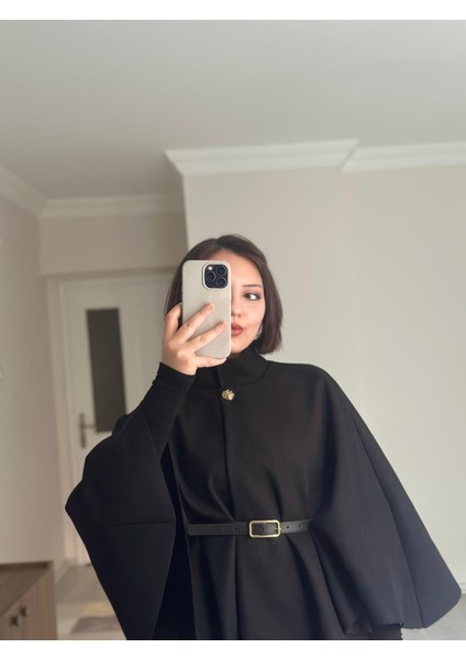 Kadın Gold Düğme Detaylı Kemerli Panço