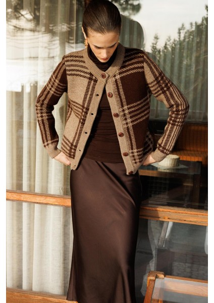 7000 Kadın Kareli Örgü Triko Hırka Vizon modelleri