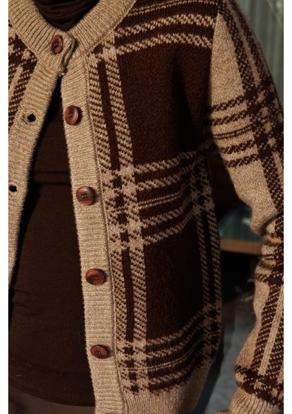 7000 Kadın Kareli Örgü Triko Hırka Vizon fırsatları