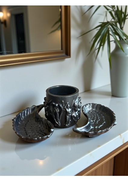 3’lü Dekoratif Set, Kanat Figürlü Tasarım ve Modern Vazo ile Şık Ev Aksesuarı, Ev Ofis Dekoru