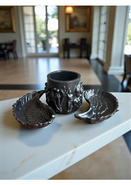 3’lü Dekoratif Set, Kanat Figürlü Tasarım ve Modern Vazo ile Şık Ev Aksesuarı, Ev Ofis Dekoru indirimleri