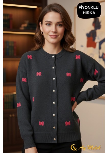 Kadın Triko Hırka Düğmeli Bisiklet Yaka Kısa Fiyonk Detaylı Hırka fırsatları