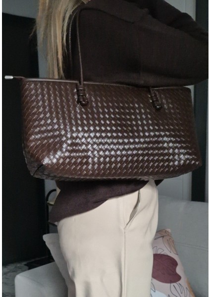 Kadın Acı Kahve Örgü Dokulu Büyük El ve Omuz Çantası