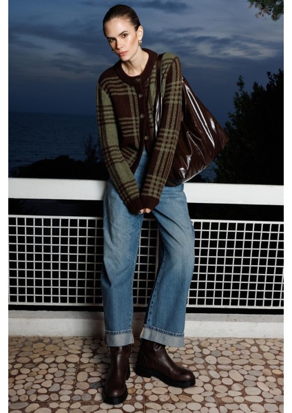 7000 Kadın Kareli Örgü Triko Hırka Kahve fiyatları