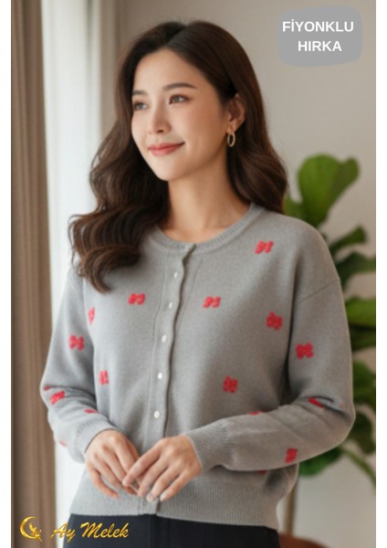 Kadın Triko Hırka Düğmeli Bisiklet Yaka Kısa Fiyonk Detaylı Hırka fırsatları