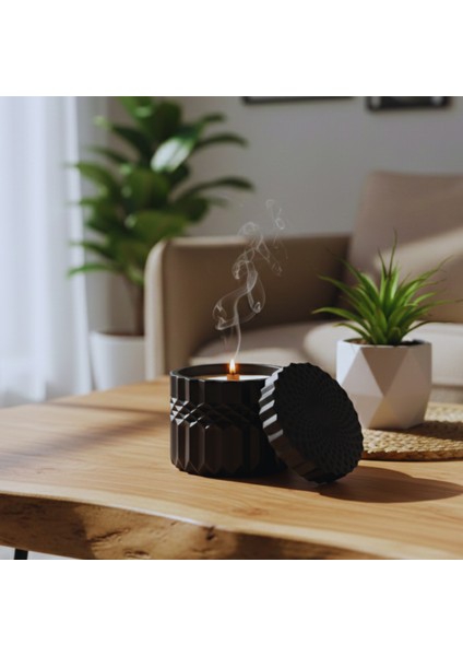 Kapaklı Siyah Geometrik Tasarım El Yapımı Soya Mumu (Ahşap Fitilli) | 9 x 8,5 cm