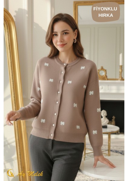Kadın Triko Hırka Düğmeli Bisiklet Yaka Kısa Fiyonk Detaylı Hırka