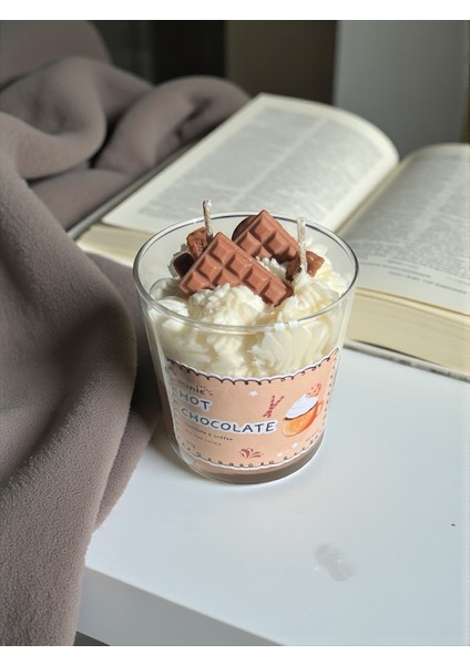 Kremalı Sıcak Çikolata Soya Mum – Çikolata Kahve Kokulu El Yapımı fiyatları