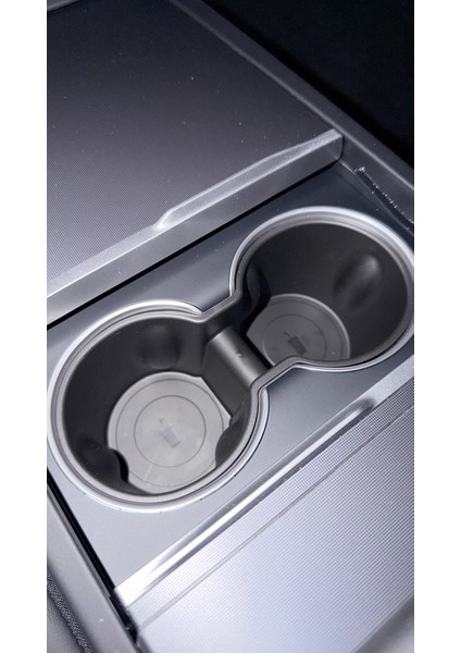 Tesla Model Y Juniper Minimalist Bardaklık fırsatları