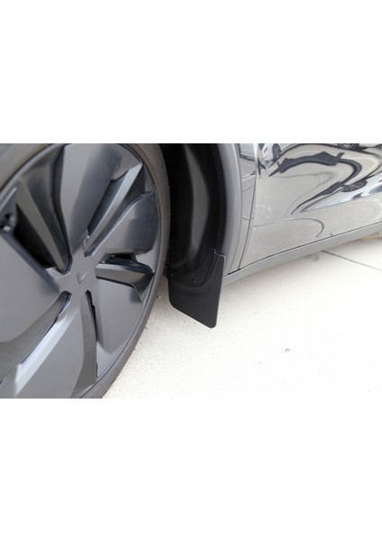Tesla Model Y Juniper Çift Materyallı Premium Çamurluk, Paçalık Seti,