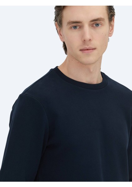 Lacivert Bisiklet Yaka Sweatshırt indirimleri