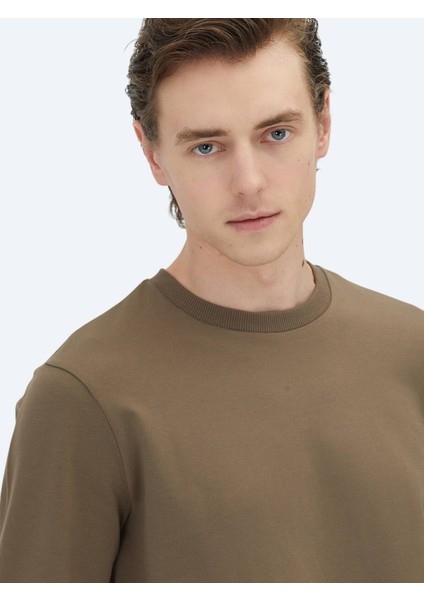 Kahverengi Bisiklet Yaka Sweatshırt