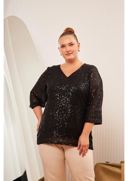 BÜYÜK BEDEN PUL PAYET BLUZ SİYAH