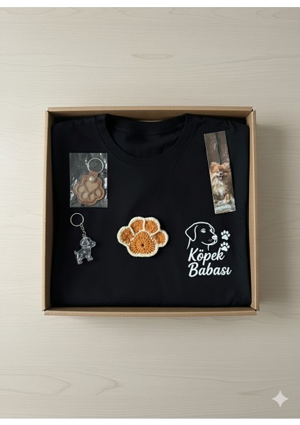 Köpek Babası Özel Tasarım Hediye Seti | Baskılı Tişört + El Yapımı Örgü + Aksesuar fiyatları