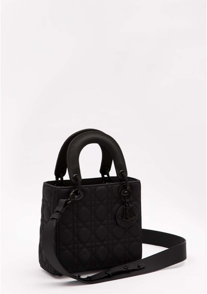 Siyah Kare Aksesuar Detaylı El Çantası fiyatları