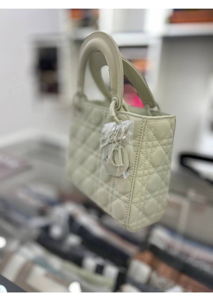 Bej Aksesuar Detaylı El Çantası indirimleri