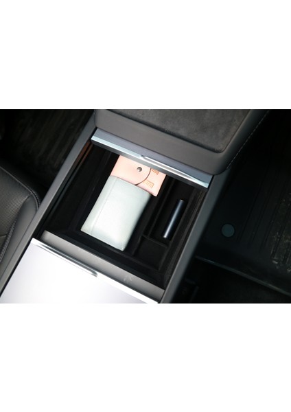 Tesla Model Y Juniper Orta Konsol Düzenleyici Organizer