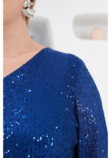 BÜYÜK BEDEN PUL PAYET BLUZ SAKS fiyatları