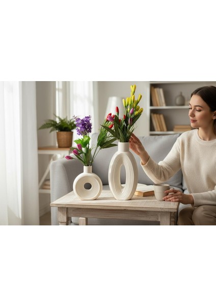 Yılbaşı Özel Hediye Seti – 2’li Modern Seramik Vazo + 2 Adet Dekoratif Mum